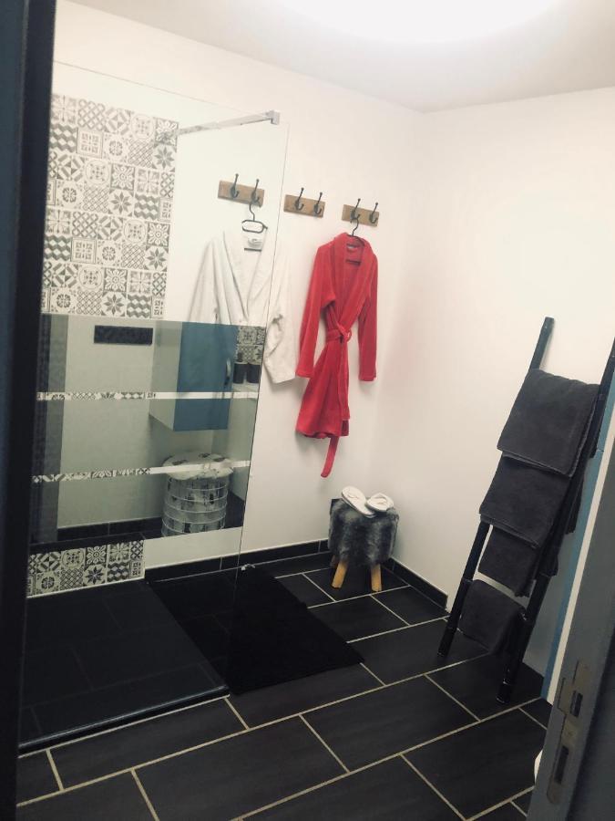 Apartamento Loft D Isa Avec Wifi Netflix Gesves Exterior foto