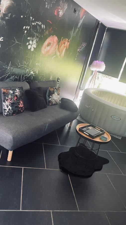 Apartamento Loft D Isa Avec Wifi Netflix Gesves Exterior foto