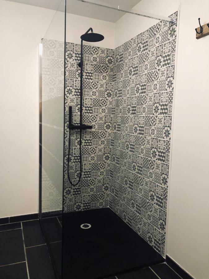 Apartamento Loft D Isa Avec Wifi Netflix Gesves Exterior foto