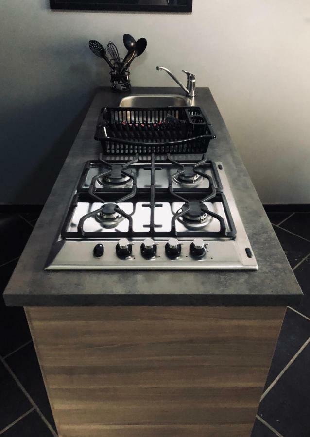 Apartamento Loft D Isa Avec Wifi Netflix Gesves Exterior foto