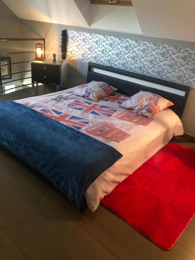 Apartamento Loft D Isa Avec Wifi Netflix Gesves Exterior foto
